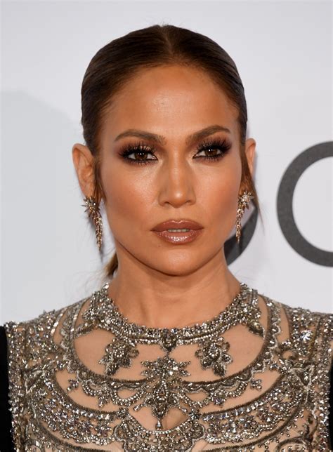 jennifer lopez makeup video.